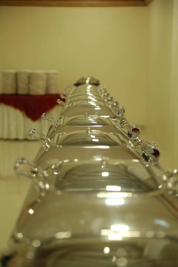 Hotel Grand Gayathri Khammam Kültér fotó