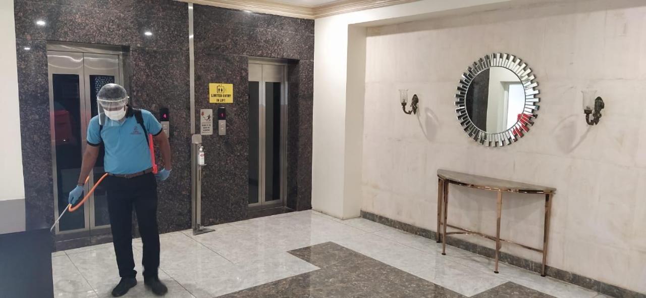 Hotel Grand Gayathri Khammam Kültér fotó
